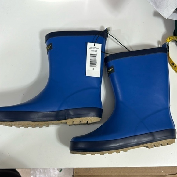 Size 3 Rain Boots Bnwt - Picture 1 of 3